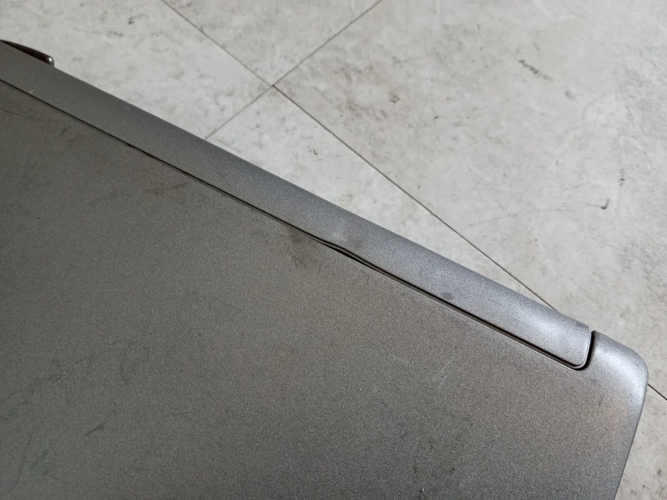 Dell Latitude D620 14" Laptop Intel Core Duo 2GB RAM 80GB WinXP RS232 *READ* -RR - Image 4 of 4