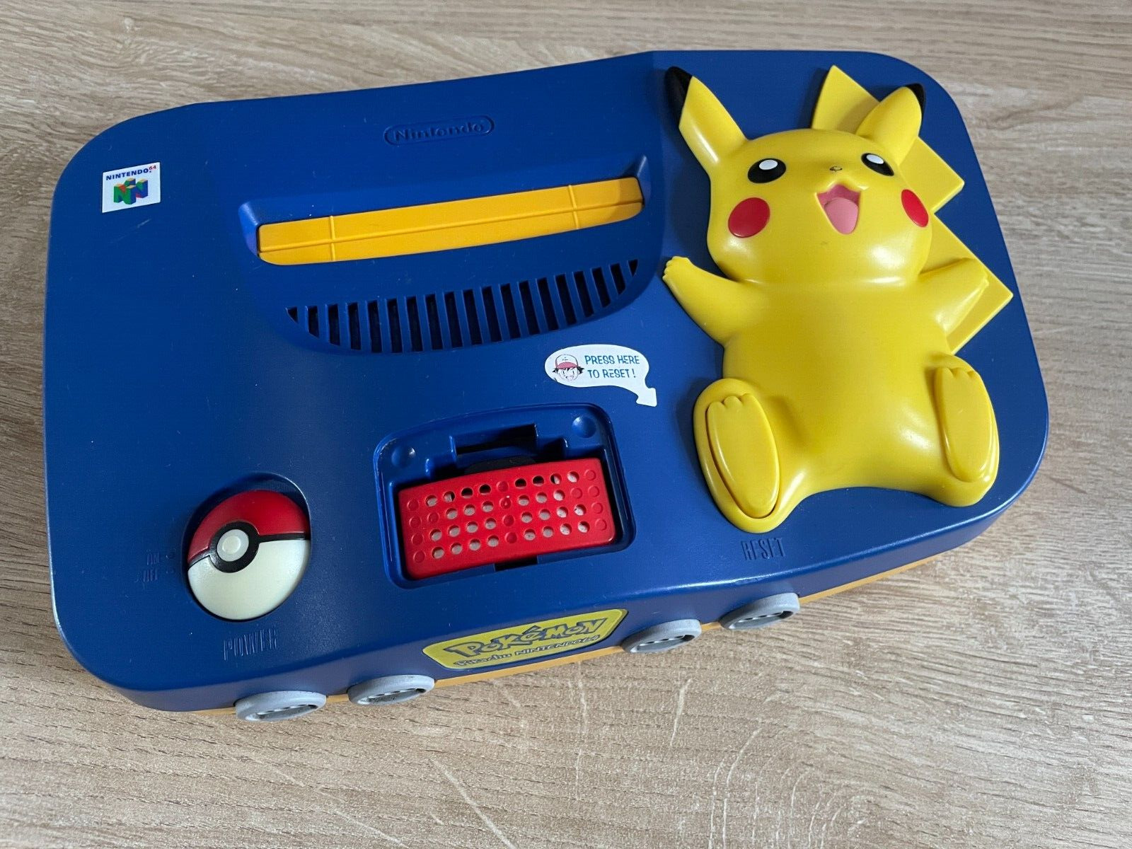 Console Nintendo 64 Edition Limitée pikachu (NUS-EUR-1)