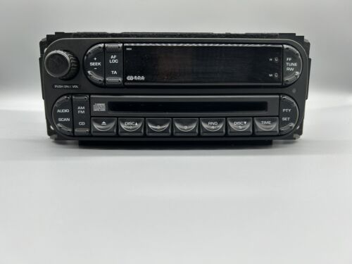 CHRYSLER VOYAGER RADIO CD PLAYER (P05091610AB) - Picture 1 of 3