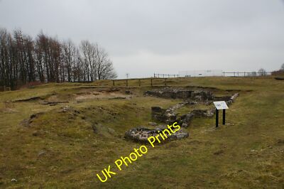 Foto 6x4 Hochrechenmine, Ruine Great Hucklow Die Reste des Bleibergbaus um 2015