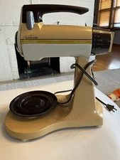 Vintage Sunbeam Vista Deluxe Mixmaster Mixer. Base Only. Instruction Book. Works