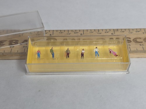 Figuras de pie Preiser 8900 escala Z pintadas a mano personas pasajeros nuevas en caja  | Zustand: New