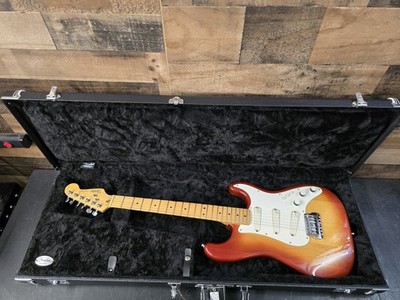 1983 Fender Stratocaster Strat Elite USA Burst Hardtail With Hard Shell Case
