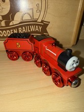 RED METALLIC JAMES  THOMAS FRIENDS TRAIN WOODEN RAILWAY JAPAN EXCLUSIVE 