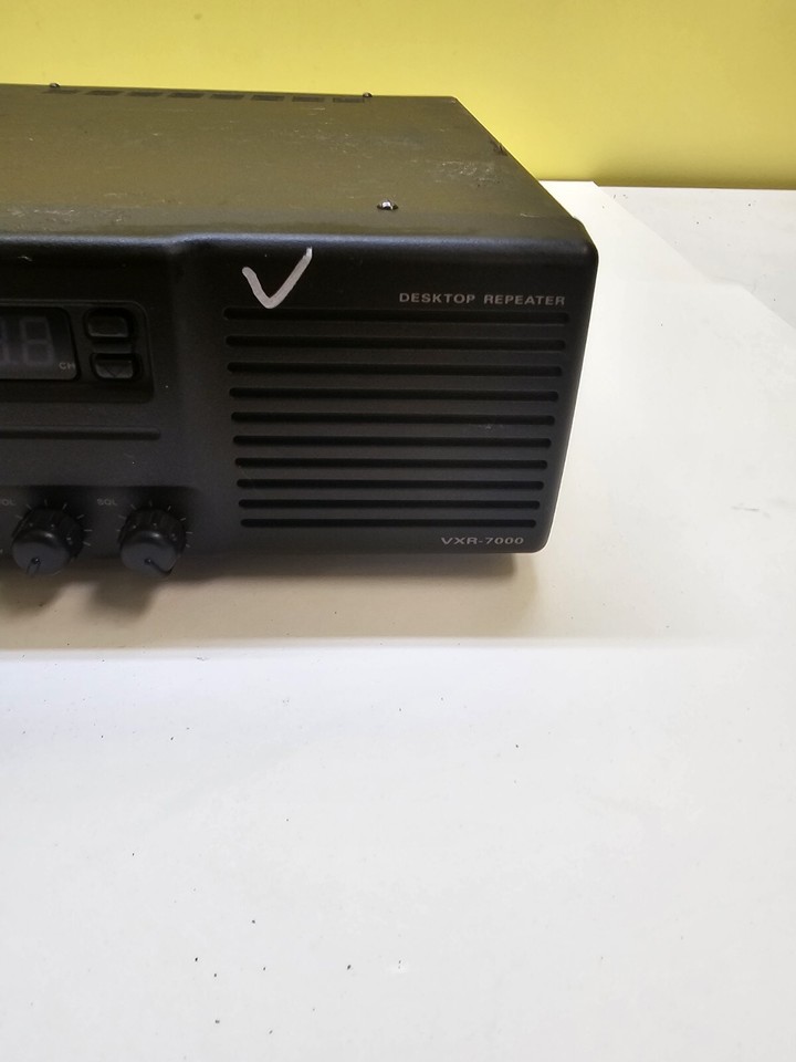 Vertex Standard VXR-7000U UHF Desktop Base Station Radio Repeater VXR ...