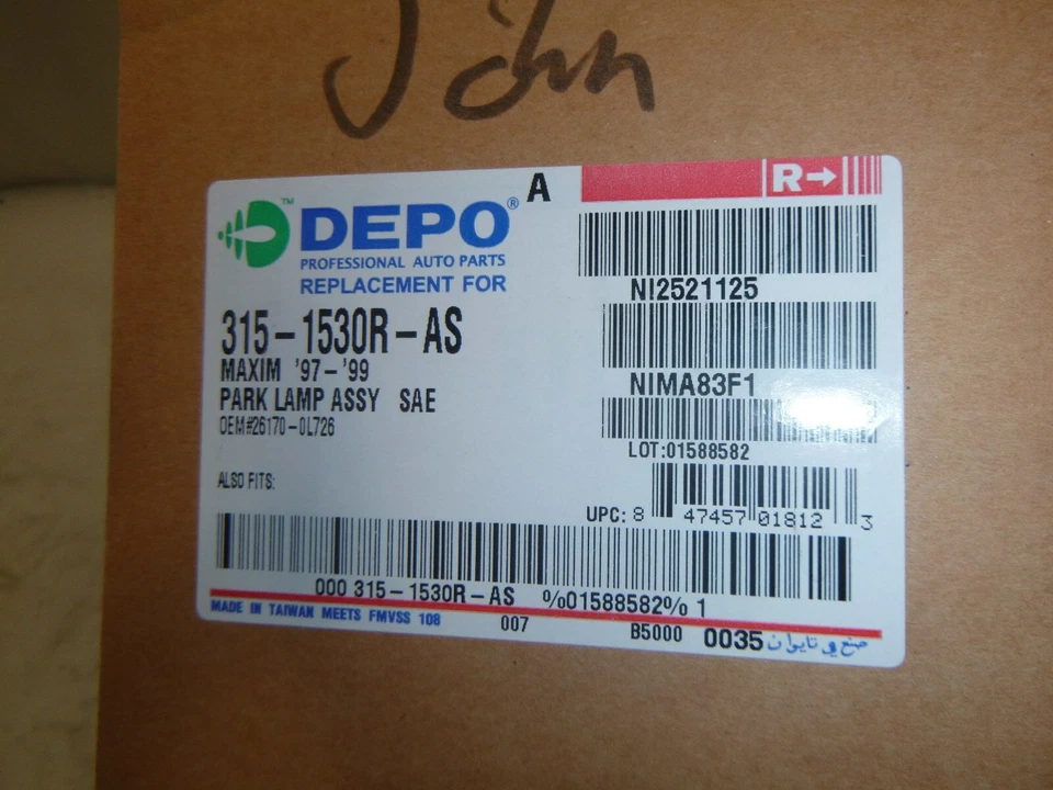 PARK LAMP TURN SIGNAL (FITS 1997-1999 NISSAN MAXIMA) PASSENGER SIDE Foto 3 de 3
