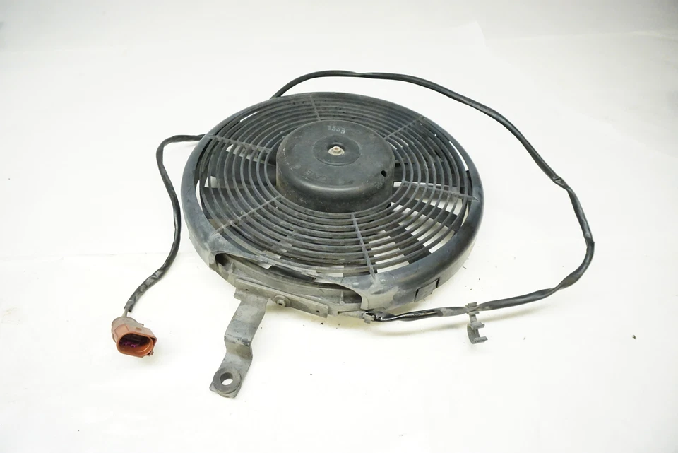Ventilador radiador AUDI A6 1998-2005 2,7T 2,8 4B3959457 Foto 4 de 4