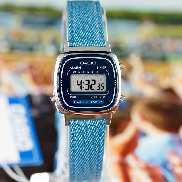 casio vintage blue