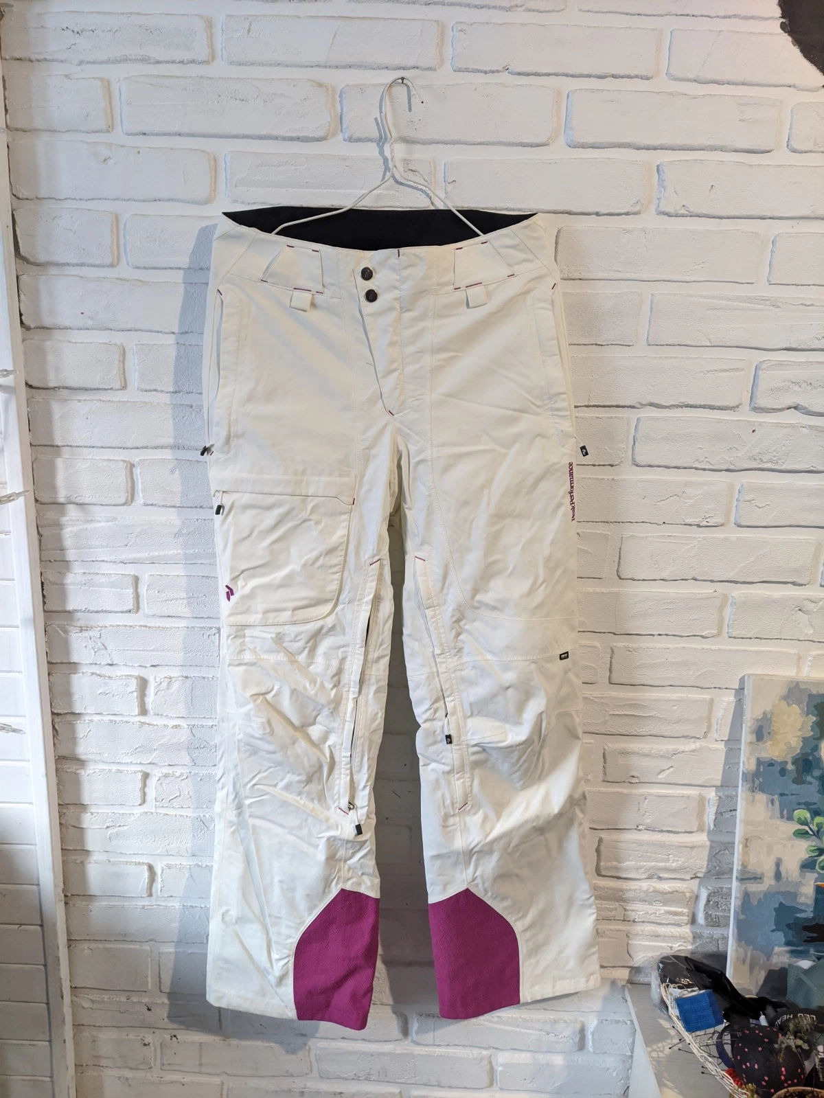Women's Peak Performance White Ski Pants Sz S gore tex
Opens in a new window or tab