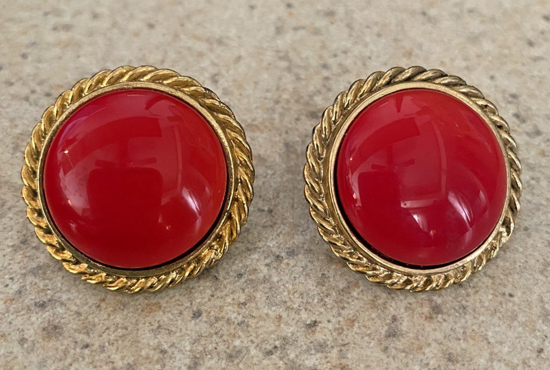 VINTAGE RED TRIMMED IN GOLD TONE BRAID PIERCED EARRINGS