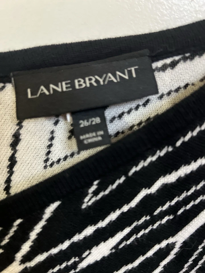 Vestido para mujer Lane Bryant talla 26/28 blanco y negro abstracto cuello en V algodón/rayón Foto 4 de 4