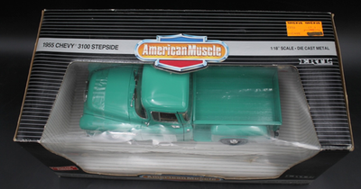 No189ミニカー1/18箱あり1955 CHEVY 3100 STEPSIDE 1994 ERTL 1/18 Diecast Metal 1955 CHEVY 3100 STEPSIDE PICKUP TRUCK