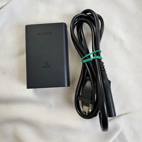 [Near Mint ] SONY PS Vita PCH-2000 Console White w/charger Boxed