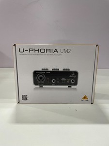 Behringer U-Phoria UM2