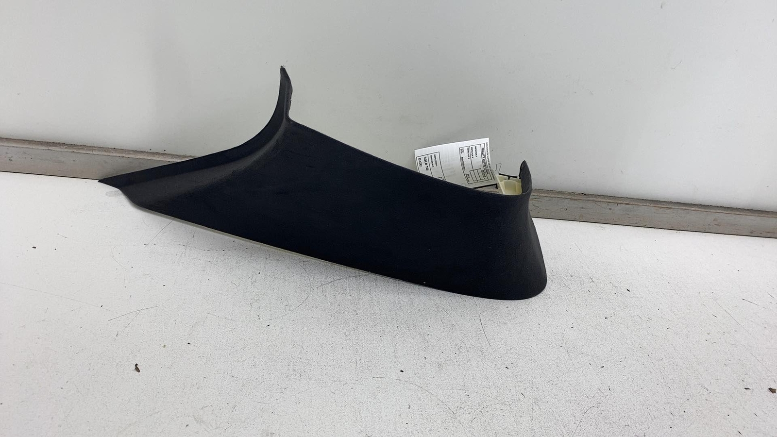 ⭕2017-2020 Maserati Levante Rear Driver Side D-Pillar Trim Panel Left 6700485910