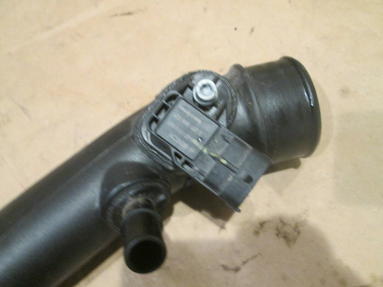 Ferrari 488 - LH Pipe From Intercooler To Throttle Body P/N 322655
