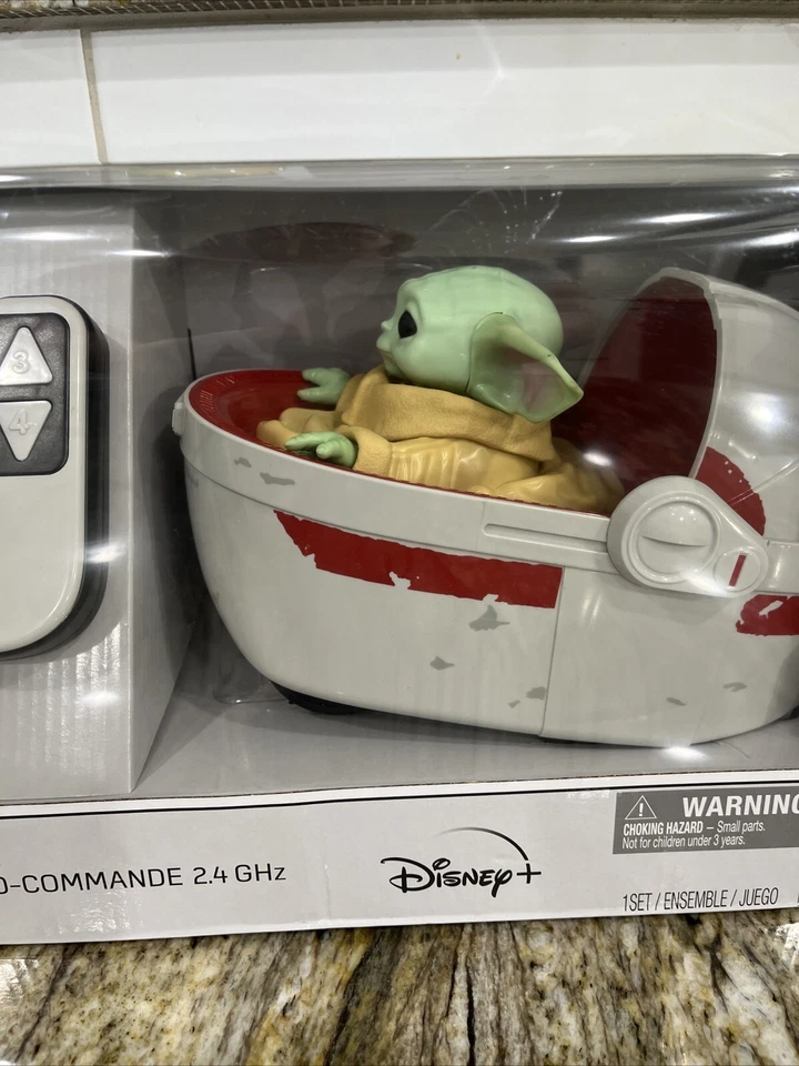 Disney Star Wars Mandalorian Grogu and Hover Pram Baby Yoda Remote Control Pram - Image 4 of 4