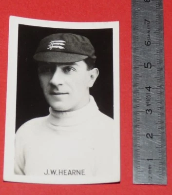 CRICKET CHUMS CRICKETERS 1923 REAL PHOTO #14 J. W. HEARNE ENGLAND MIDDLESEX - Photo 1/2