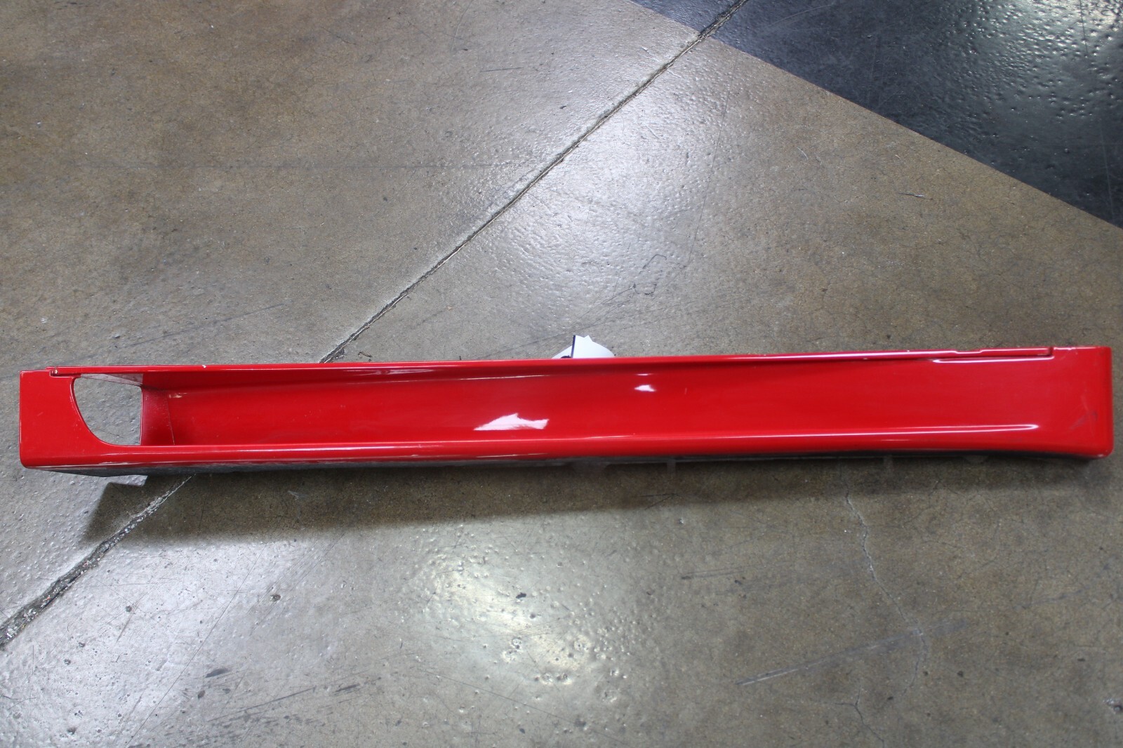 Ferrari 348, RH, Right, Rocker Panel, Cracked, Used, P/N 62065900