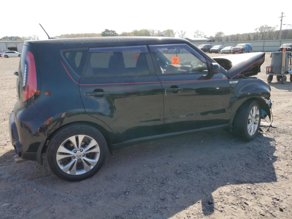 Used Rear Right Door Assembly Rear Side fits: 2016 Kia Soul electric R. w/privac Foto 4 de 4