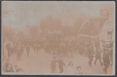 Postkarte Wealdstone, Middlesex; unbekannte Echtfoto; siehe Scans