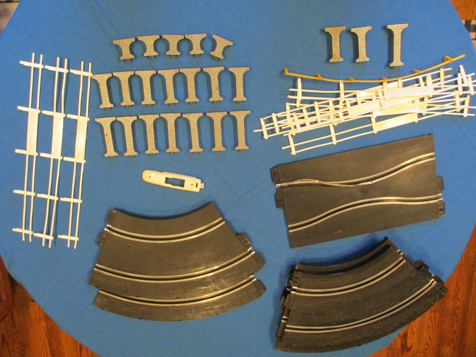 Vintage Strombecker Race Track Pieces For Parts Or Repair   *MAKE OFFER*