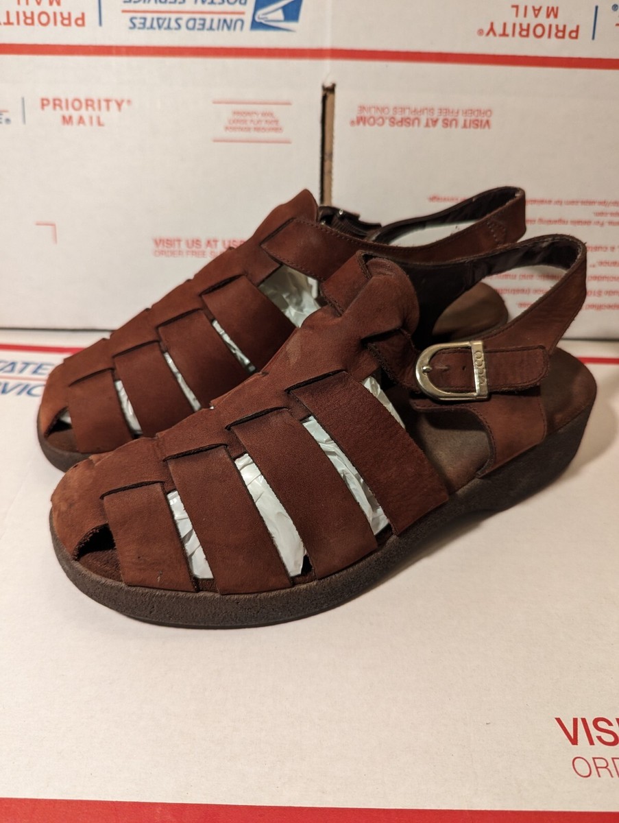 ECCO Soft Sandals Womens size 41 (US 10) Brown Suede Fisherman