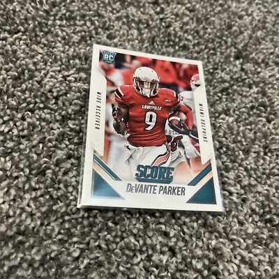 2015 Score - Rookie #420 Devante Parker (RC) (Just recently retired) 