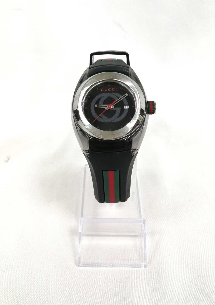 GUCCI 137.3 Luxury Wristwatch for Men and Women