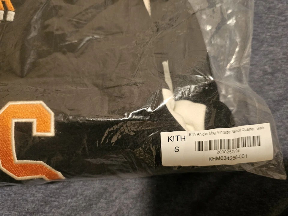 Kith For New York Knicks Madison Square Garden Vintage Cuarto Cremallera Foto 3 de 4