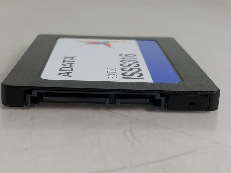 ADATA ISSS316 ISSS316-128GD 128 GB SATA III 2.5 in Solid State Drive - Image 4 of 4