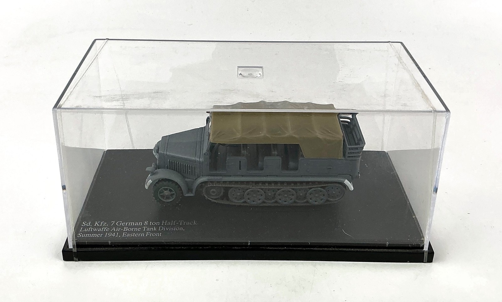 Hobby Master HG5001 Sd.Kfz. 7 German 8 Ton Half-Track Luftwaffe 1/72 Scale Model