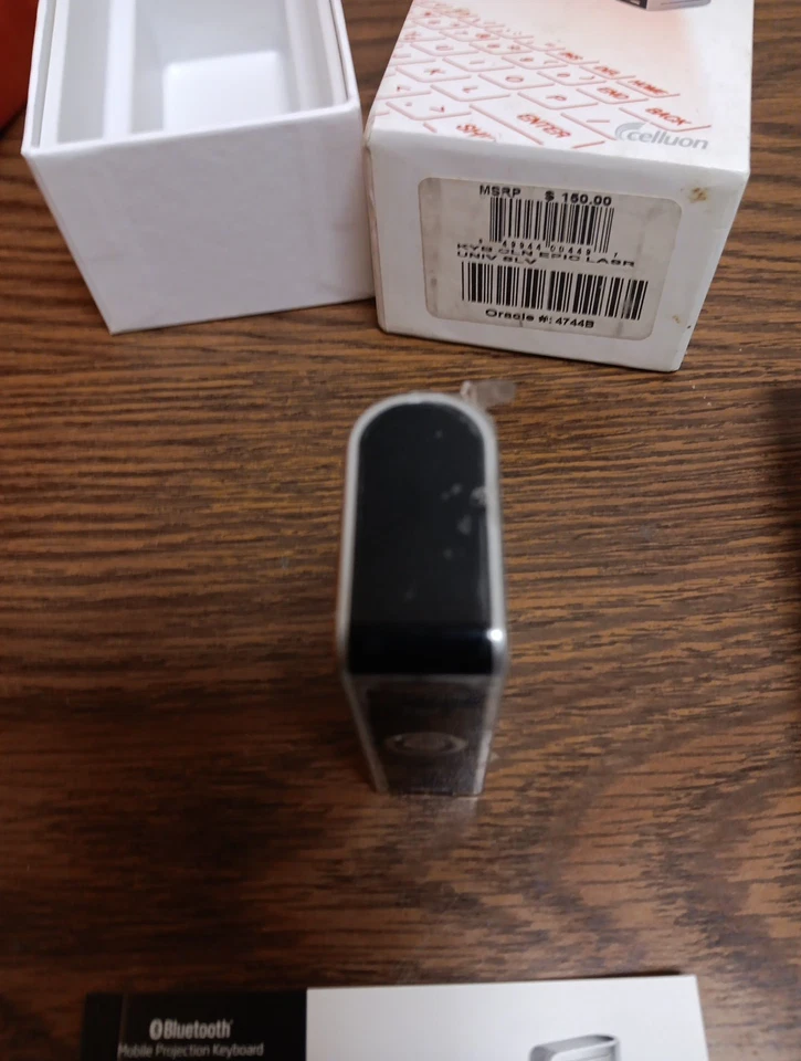 Epic Mobile Projection Keyboard by Celluon Magic Cube QWERTY Silver Bluetooth - Image 3 of 4