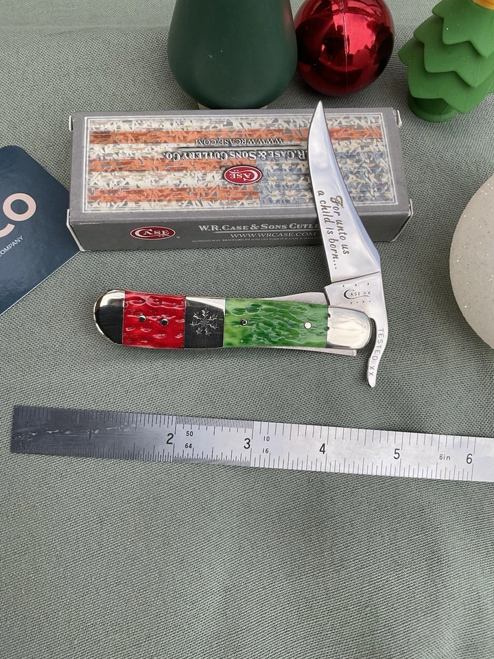 Нож Case Russlock с гравировкой на лезвии Christmas Scripture 61953L SS красный/Grn - Изображение 3 из 4