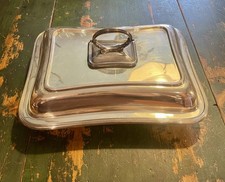 Antico piatto da ingresso William Hutton & Sons placcato argento, coperchio, manico rimovibile