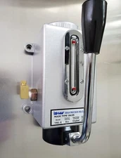 Ishan Precision Manual Rocker Type Oiler YML-8 Right Side Outlet NOB