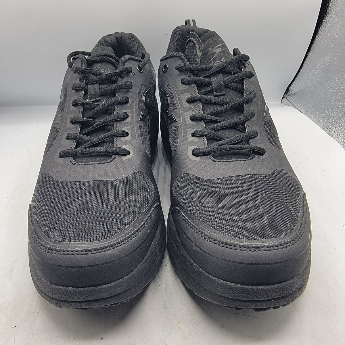 NEW NWT Gdefy Gravity‎ Defyer Ion Pain Relieving Sneakers Men\'s Size 14 Black G Defy Gravity Defyer Ion Athletic Mens 14 Triple Black  main image 4