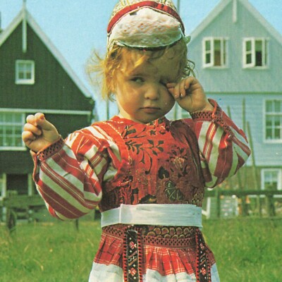 Young Girl Crying Netherland NLD Holland Marken Bonnet Unused Ephemera Postcard