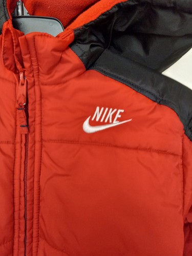 Nike Puffer Jacket Hoodie Full Zip Red/Black/White Boys Size 6 Good Condition - Picture 2 of 16