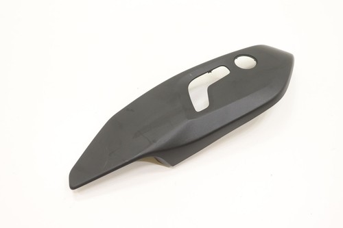 Panel de cubierta de interruptor de asiento delantero izquierdo Volvo XC60 2018-2025 OEM 39831630 GRIS_RA00 - Imagen 4 de 12