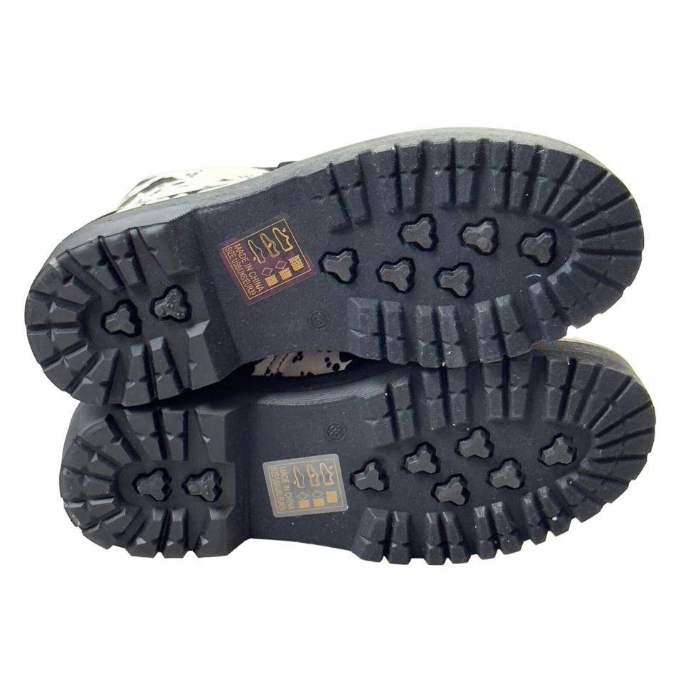 QUPID Women's Shoes B&W Daisy Cow Print Combat Boots Size US 8, Eur 39 - Image 4 of 4