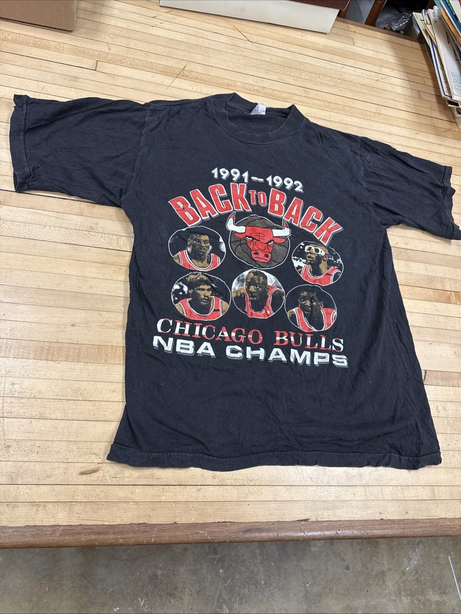 Vintage T Shirt 1991-92 Chicago Bulls Back To Back Champions
