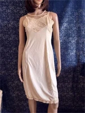 VTG WONDER MAID FULL SLIP DRESS LACE TRIM SZ 32
