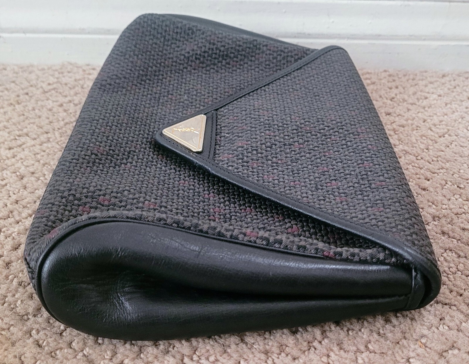 AUTENTICA BORSA A FRIZIONE CON LOGO YVES SAINT LAURENT YSL IN PVC & PELLE USATA