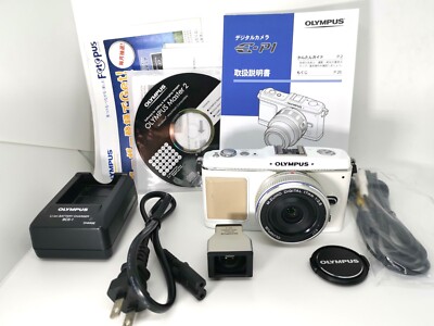Olympus Pen E-P1 Body White / M.Zuiko Digital 17Mm F2.8 Olympus Pen E-P1 Body White / M.Zuiko Digital 17Mm F2.8