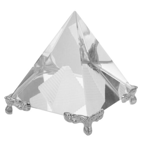 Modèle pyramidal décoratif œuvre d'art ornement base enseignement - Photo 1 sur 12