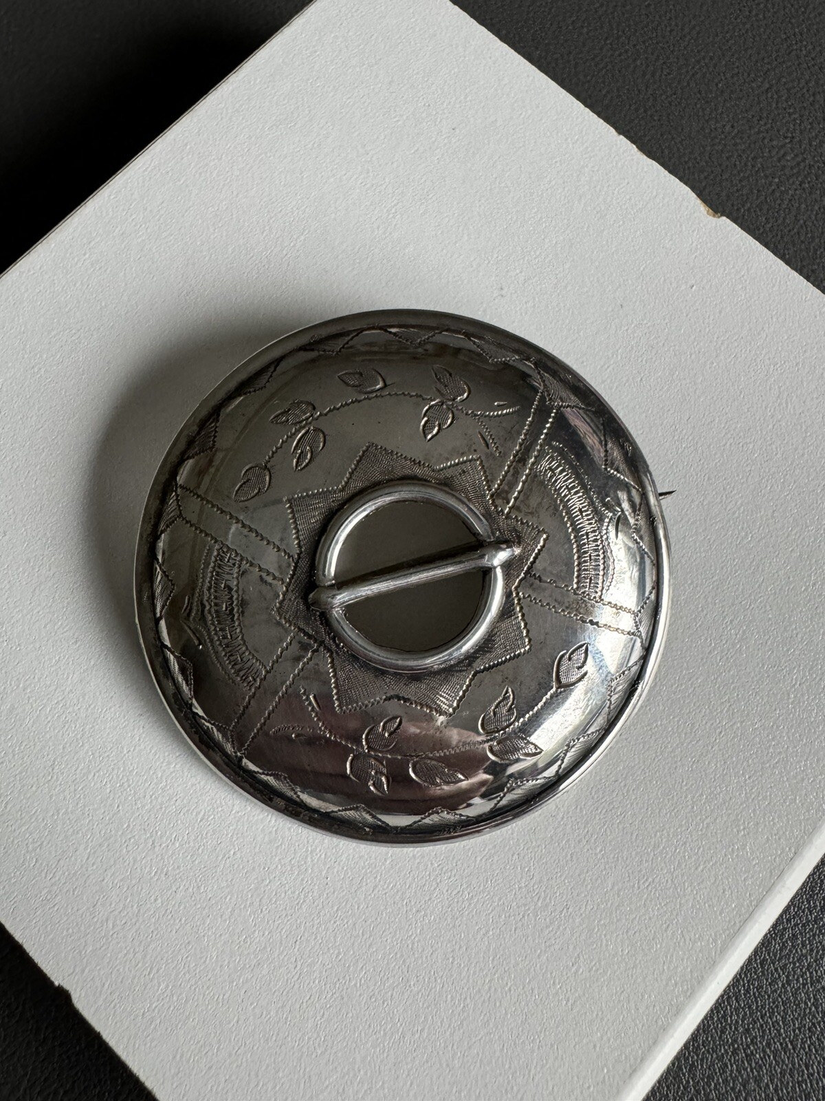 1925 Finland Solid Silver Circular Brooch Traditi… - image 3