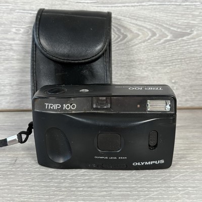 Olympus Trip 100 analoge Kompaktkamera 35 mm voll funktionsfähig schwarzes Gehäuse