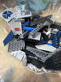 LEGO Marvel: Quinjet Aerial Battle (6869)