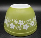 Vintage PYREX 401 Spring Blossom Green Crazy Daisy 1.5 Pint Mixing Bowl USA